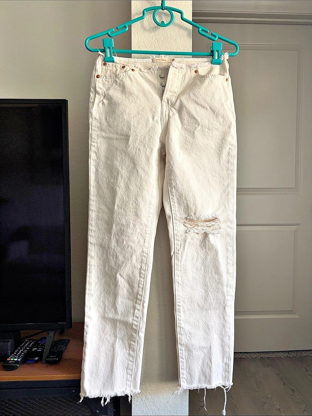 Levi's Wedgie Straight Jeans Distressed Jeans White Waist 25